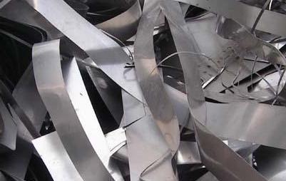 Will Molybdenum Combine with Other Elements?